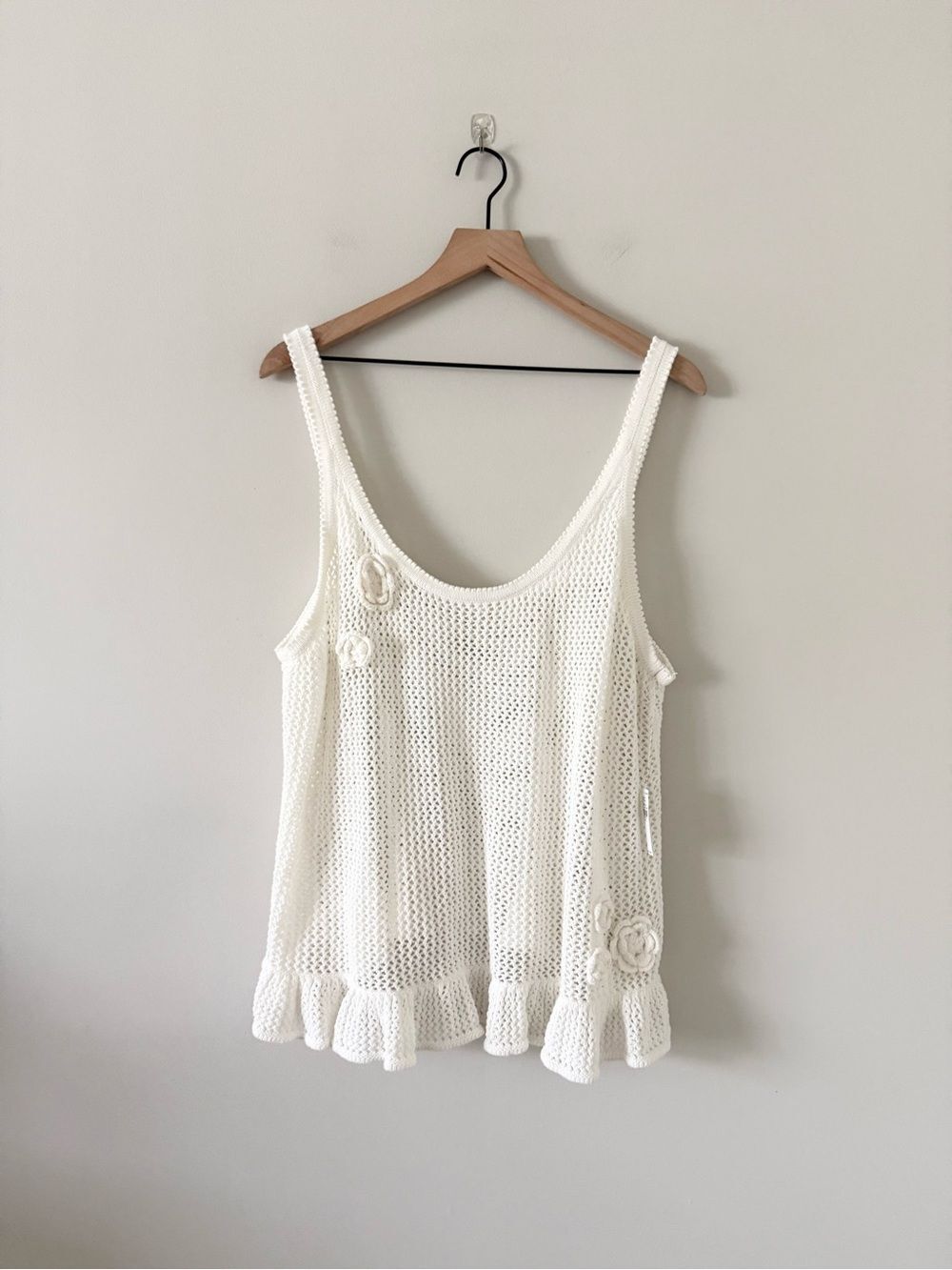 NWT Old Navy Cotton White Crochet Ruffle-Hem Tank Top Size XXL
